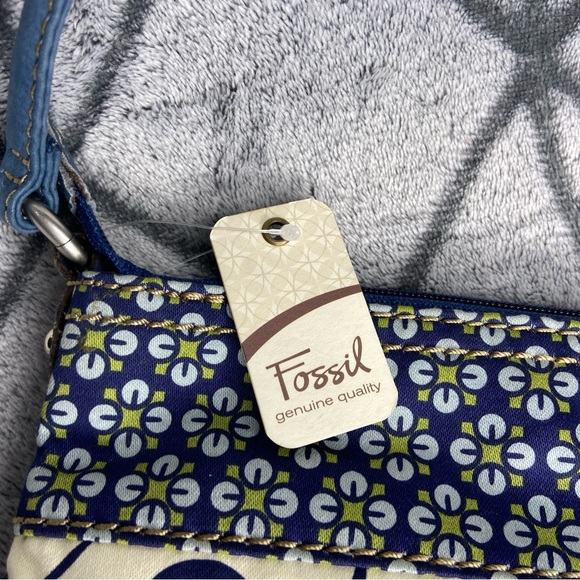 Fossil Floral Bag with Cobalt Blue Leather Strap NWT J - Picture 3 of 7